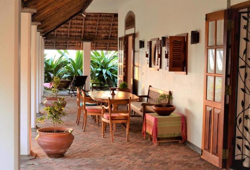 ホテル Amuura Beach