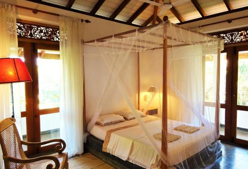 ホテル Amuura Beach