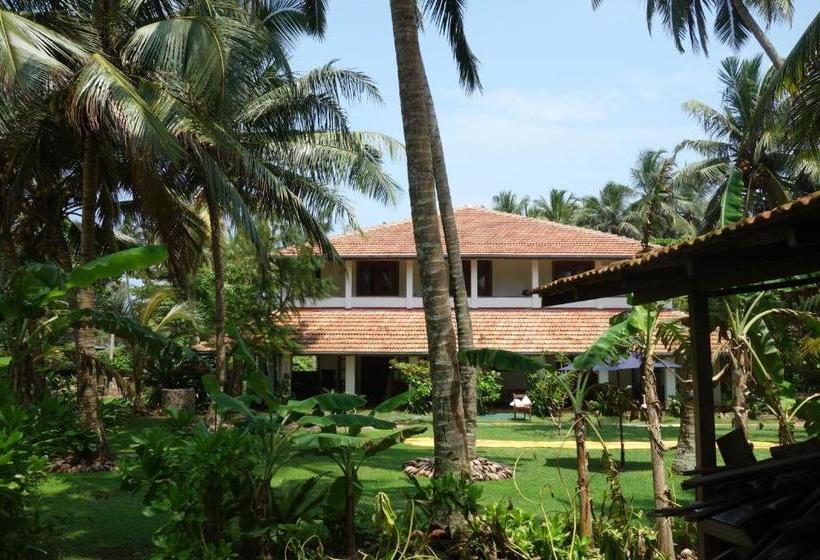 ホテル Amuura Beach