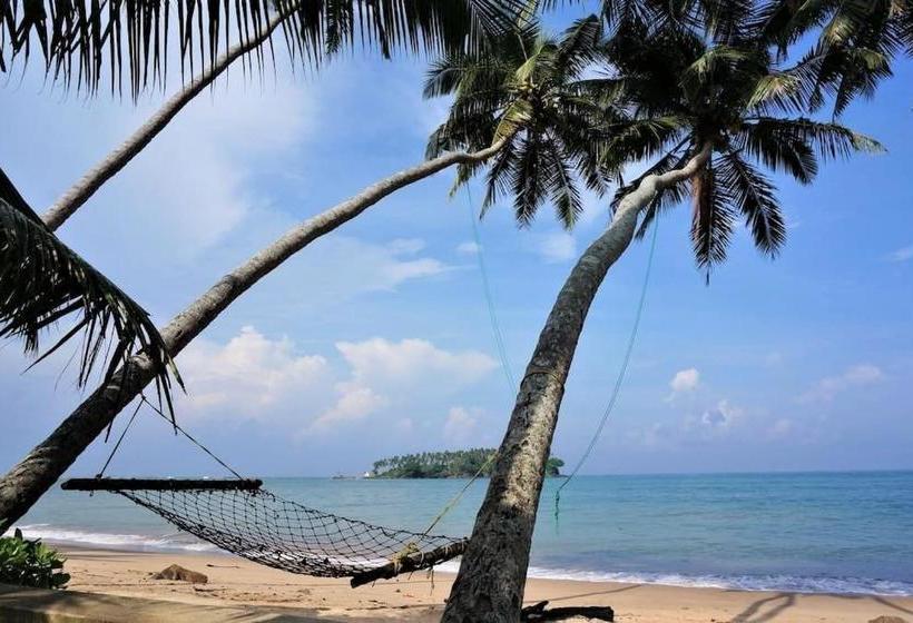 ホテル Amuura Beach