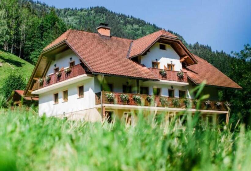 هتل Country House Turistična Kmetija Ambrož Gregorc