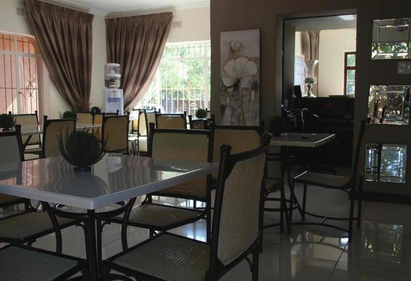 פנסיון Aalwyns Guesthouse