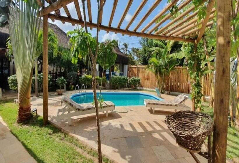 ペンション Aki Pousada