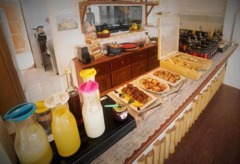 بنسيون Aki Pousada