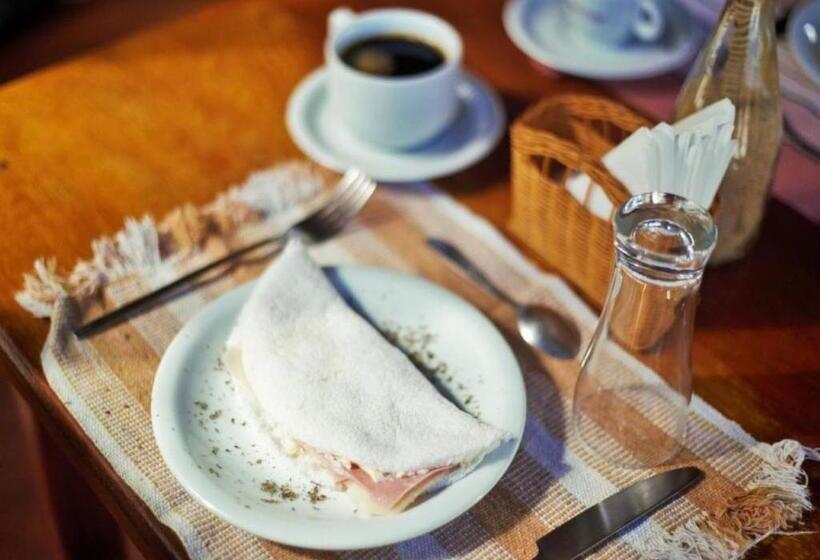 ペンション Aki Pousada