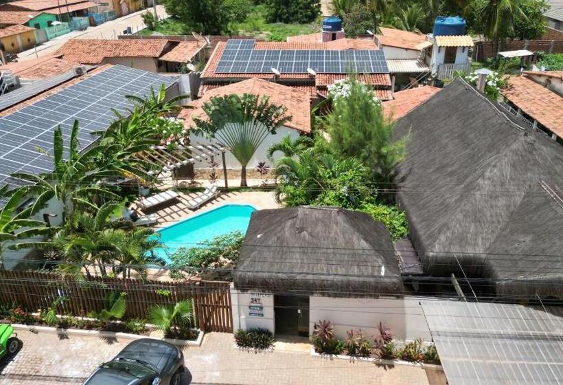 بنسيون Aki Pousada