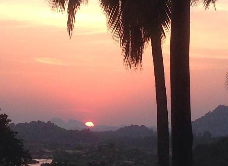 پانسیون Archana Guest House River View