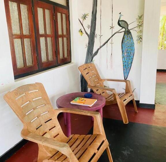 بنسيون Chandi Gaya Beach Guesthouse