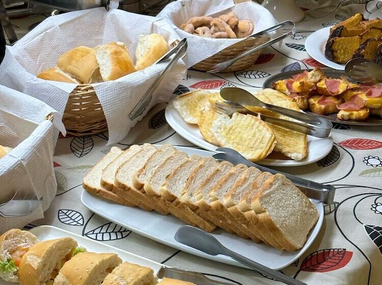 بنسيون Dallas   Penha Sc