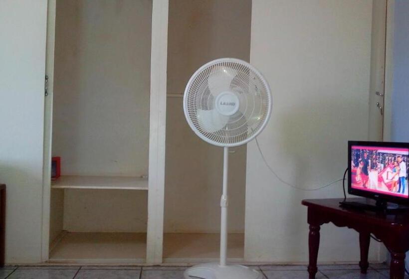 פנסיון Don Santiago Guesthouse Downtown