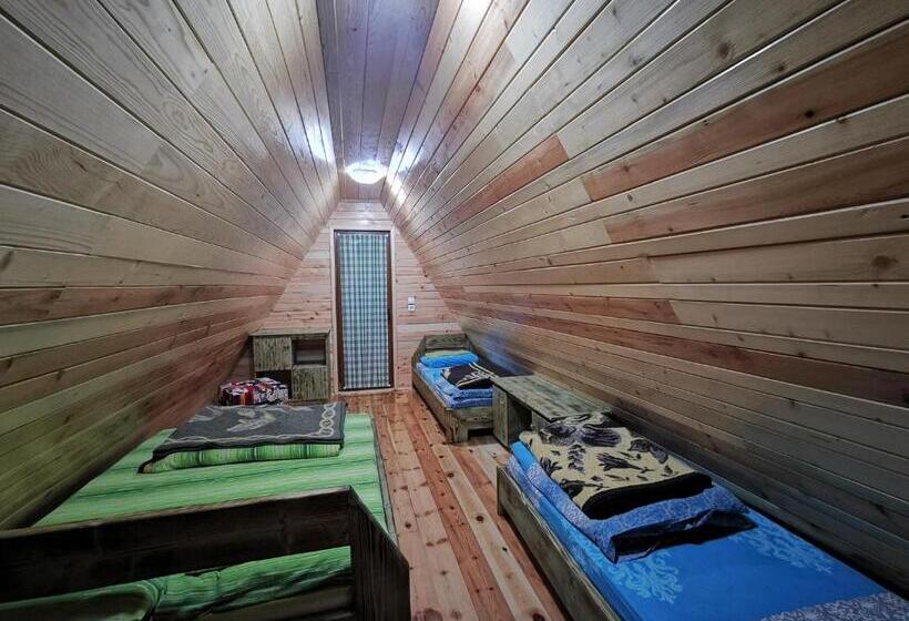 پانسیون Guesthouse Planinarski Dom Neviđen'o