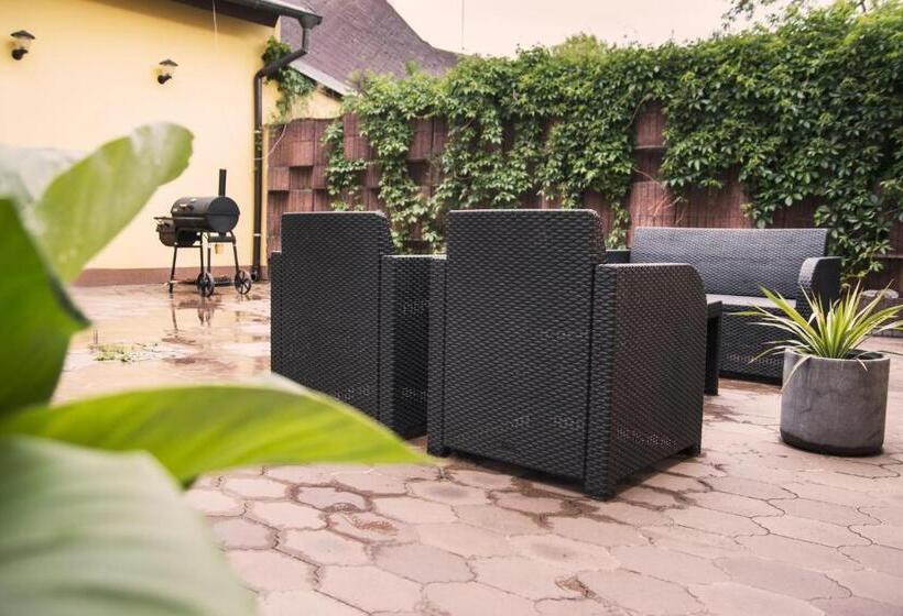 膳宿费 Guesthouse Zlatý Hrozen