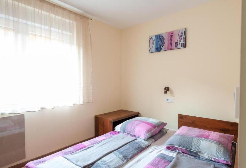 פנסיון Haus Alpenblick Mölltal