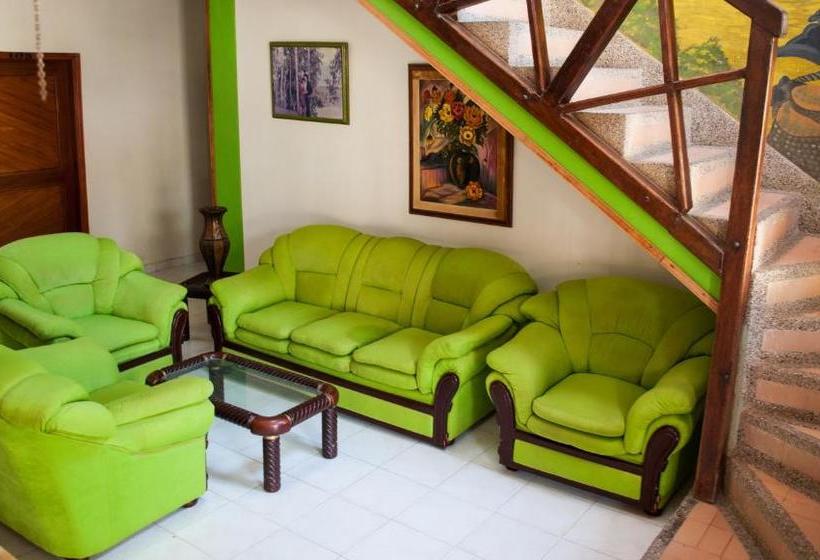 ペンション Hostal Pelikan Taganga