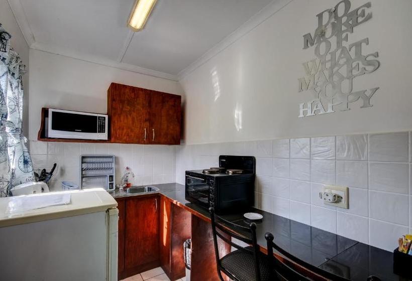 פנסיון Khaya La Manzi Guest Lodge