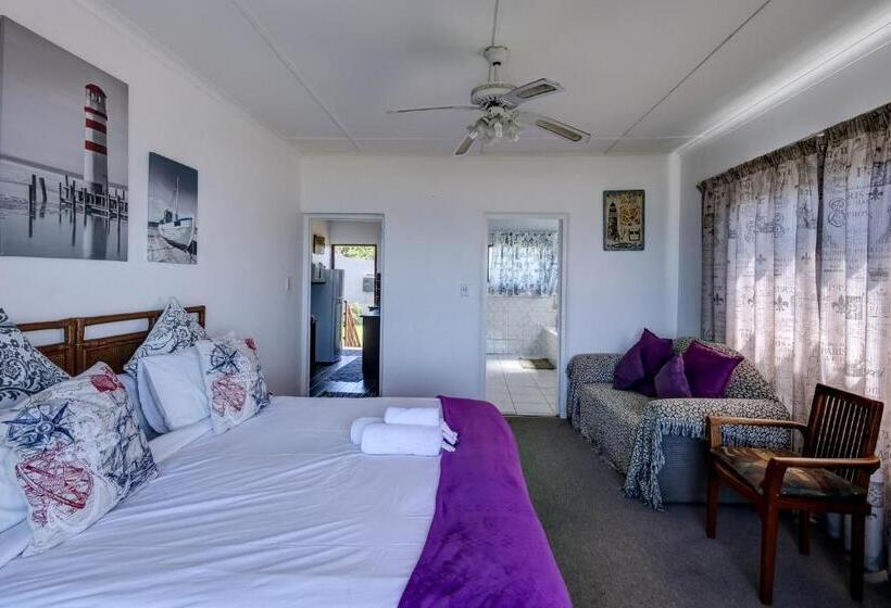 פנסיון Khaya La Manzi Guest Lodge