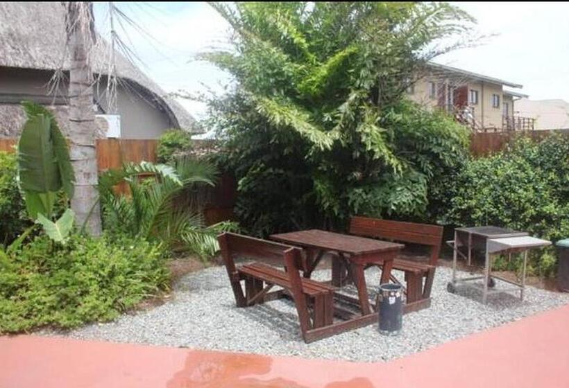 פנסיון Khaya La Manzi Guest Lodge