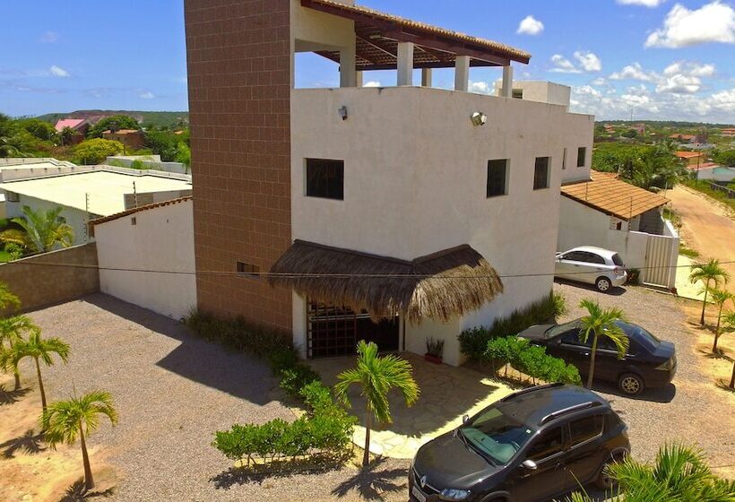 ペンション Oasis Tajaja Pousada