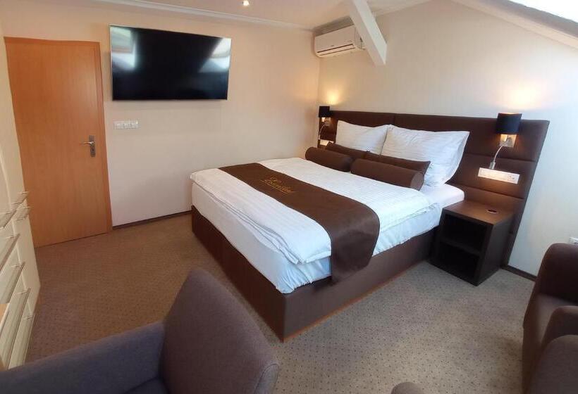 پانسیون Penzion Excellent