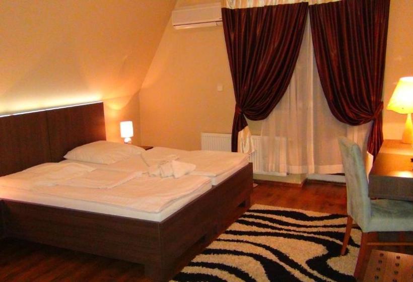 پانسیون Penzion Vila Aria