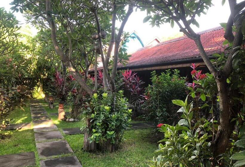 ペンション Pondok Shindu Guest House