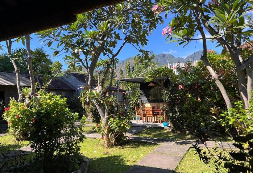 פנסיון Pondok Shindu Guest House