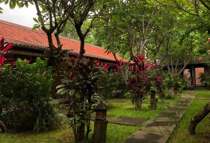 פנסיון Pondok Shindu Guest House