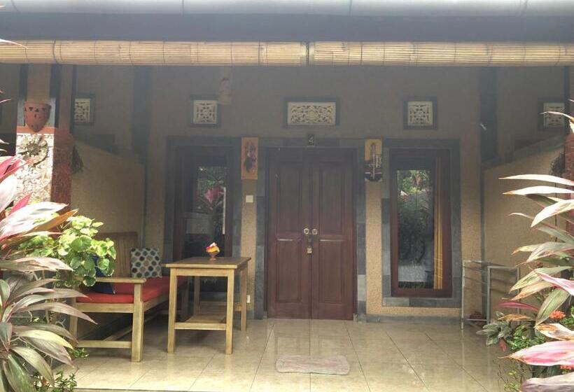 ペンション Pondok Shindu Guest House