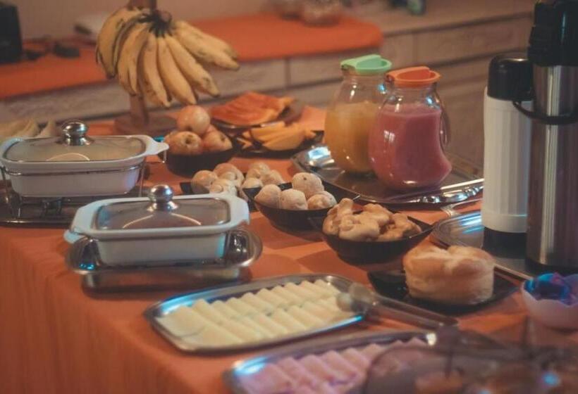 פנסיון Pousada Hannah