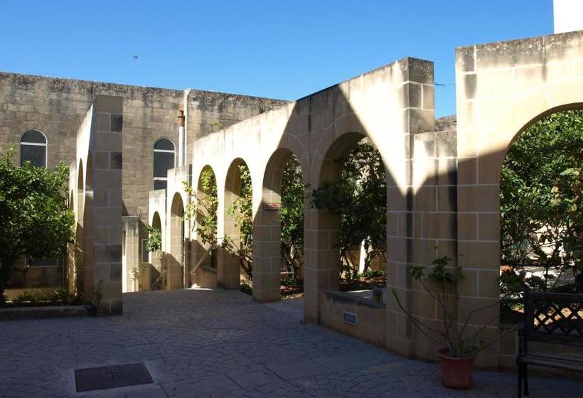 پانسیون Rivotorto Retreat House