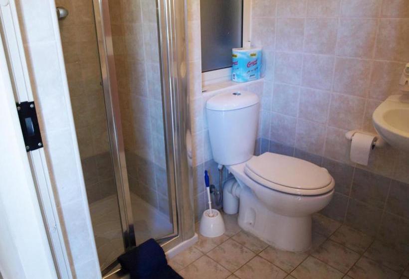 پانسیون Rivotorto Retreat House