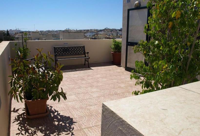 پانسیون Rivotorto Retreat House