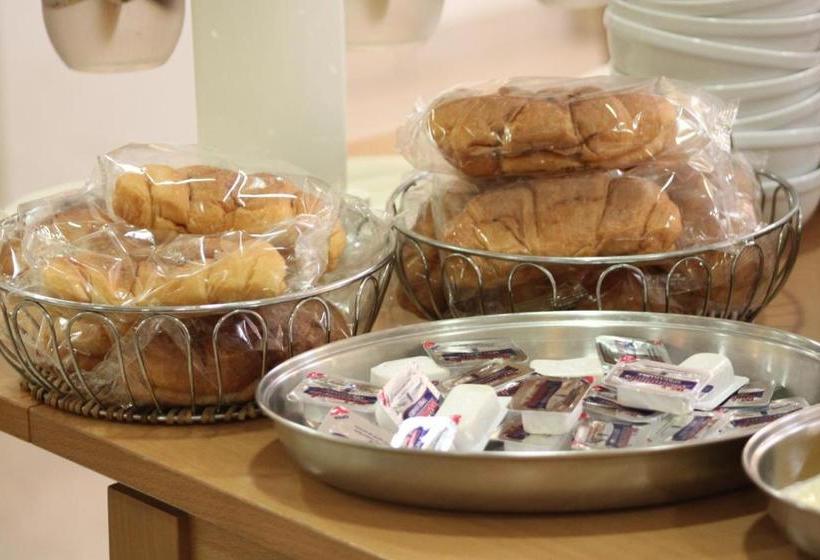 پانسیون Rivotorto Retreat House