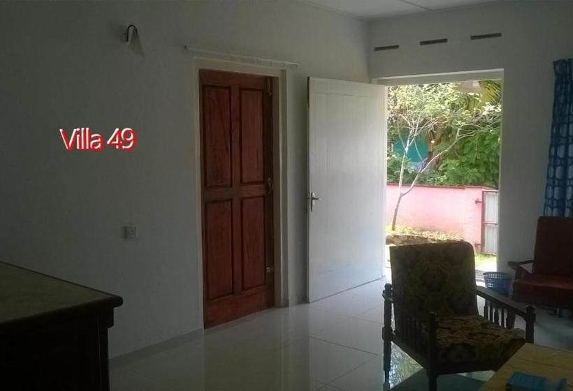 Пансион Villa 49 Hotel Beds  Hikkaduwa