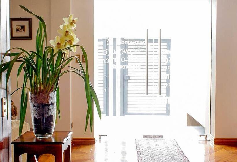 بنسيون Villa Emilia Hostal