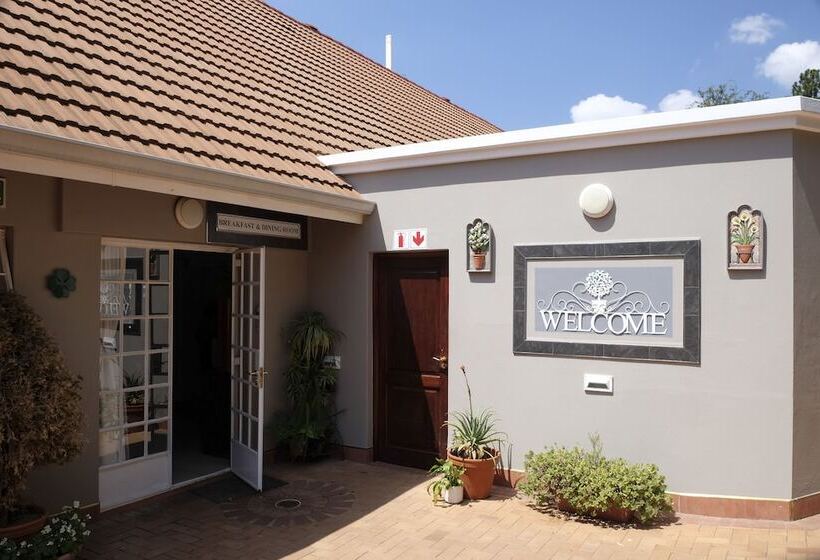 膳宿费 Waterkloof Guest House