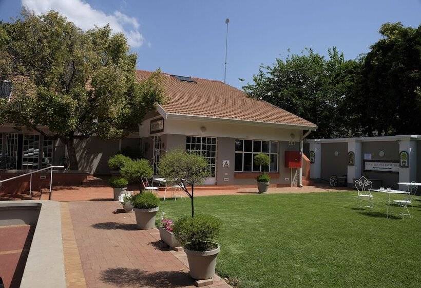 膳宿费 Waterkloof Guest House