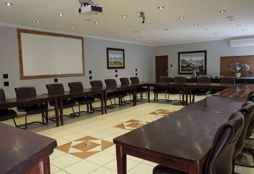 膳宿费 Waterkloof Guest House