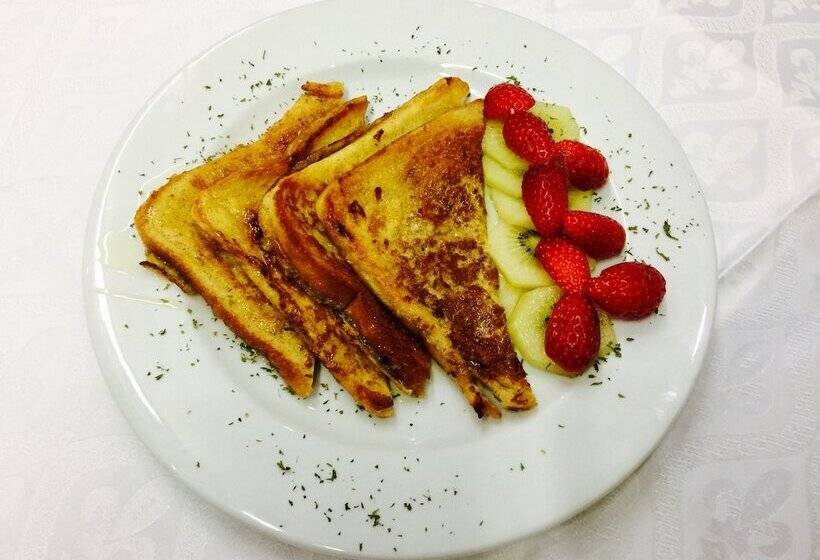 膳宿费 Waterkloof Guest House