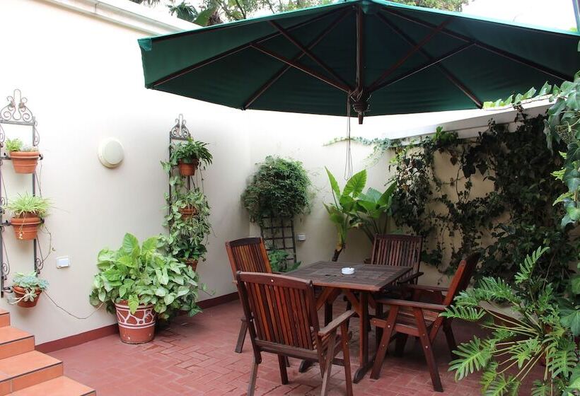 膳宿费 Waterkloof Guest House