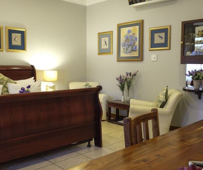 膳宿费 Waterkloof Guest House