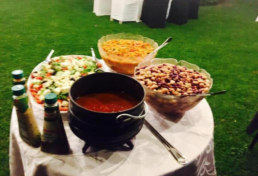 膳宿费 Waterkloof Guest House