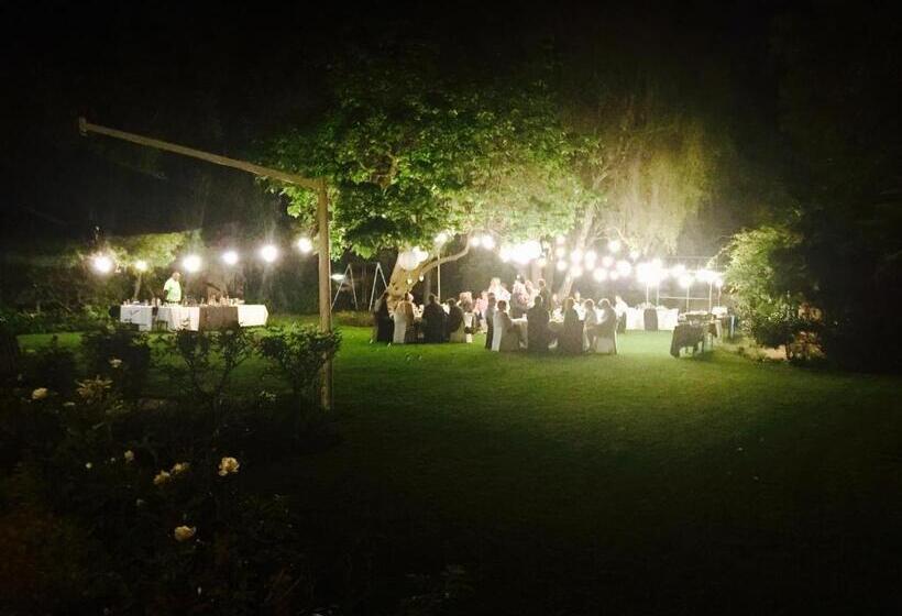 膳宿费 Waterkloof Guest House