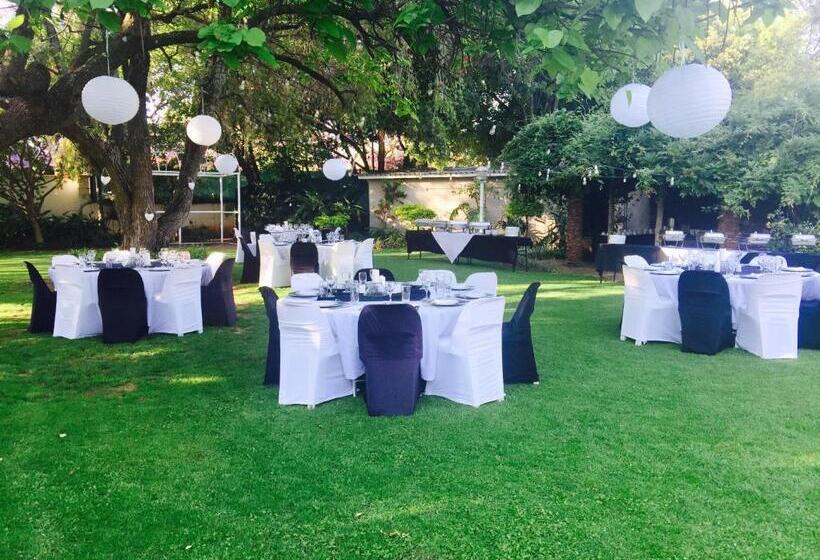 膳宿费 Waterkloof Guest House