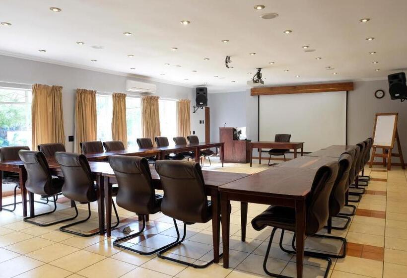 膳宿费 Waterkloof Guest House