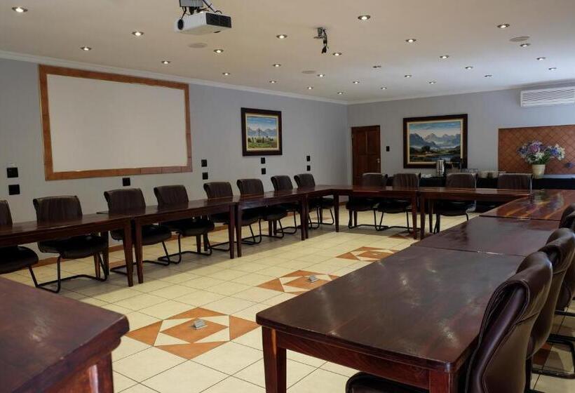 膳宿费 Waterkloof Guest House