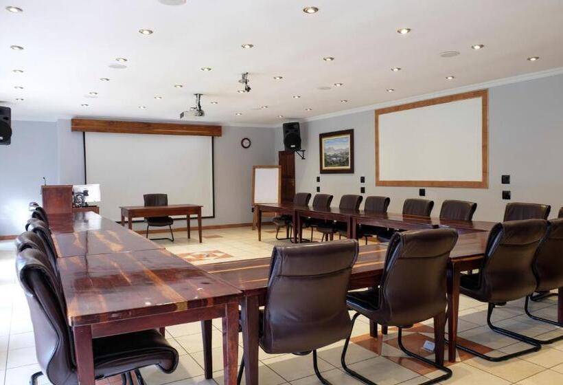 膳宿费 Waterkloof Guest House