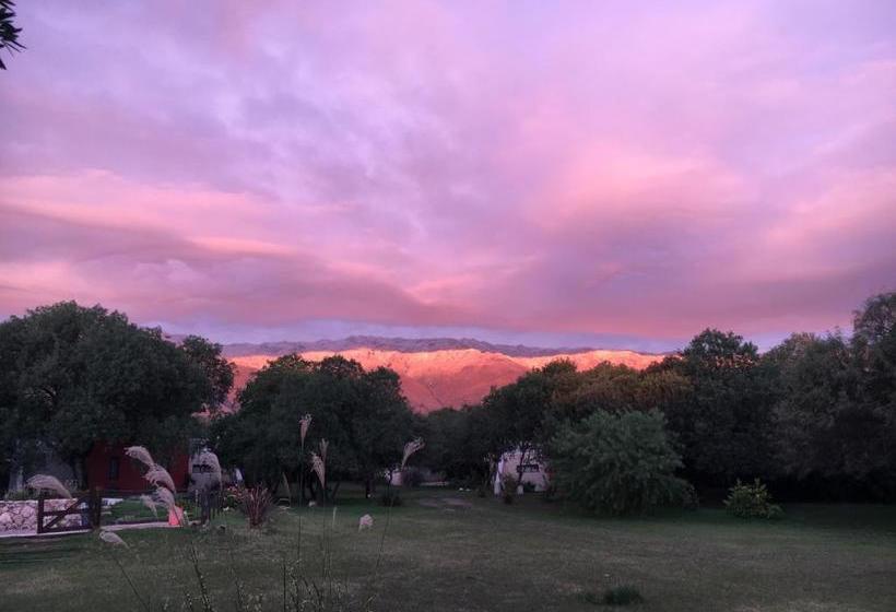 Pueblo Santo, Cabañas & Suites