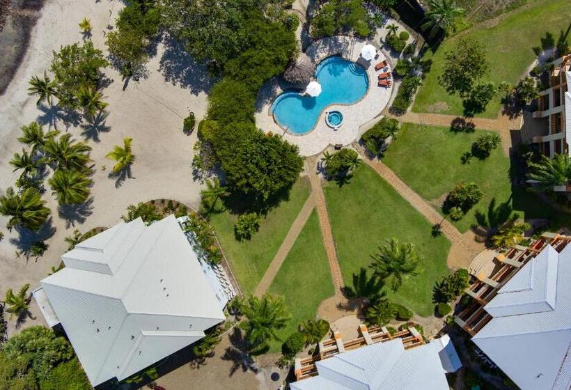 استراحتگاه The Villas At Cocoplum