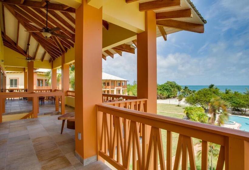 استراحتگاه The Villas At Cocoplum